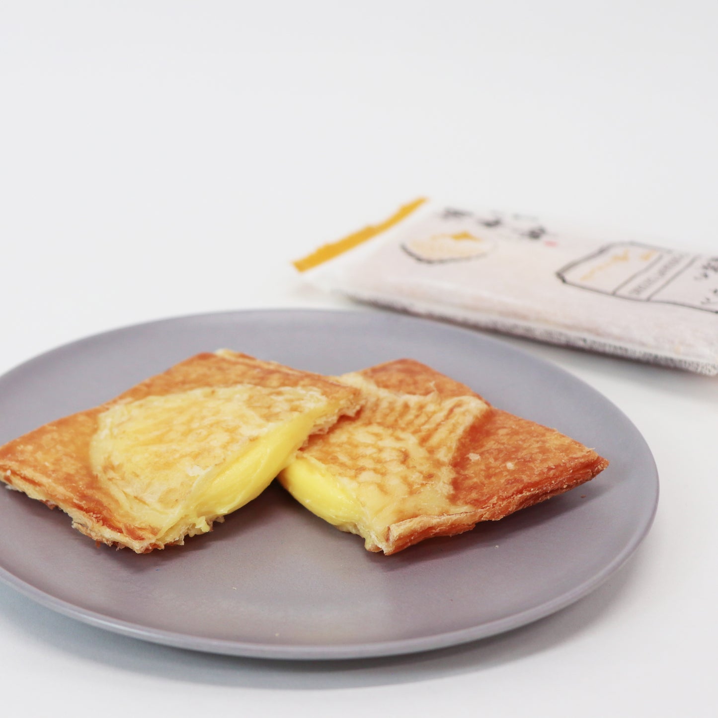 【賞味期限10/1】クロワッサン鯛焼き 十勝カスタード